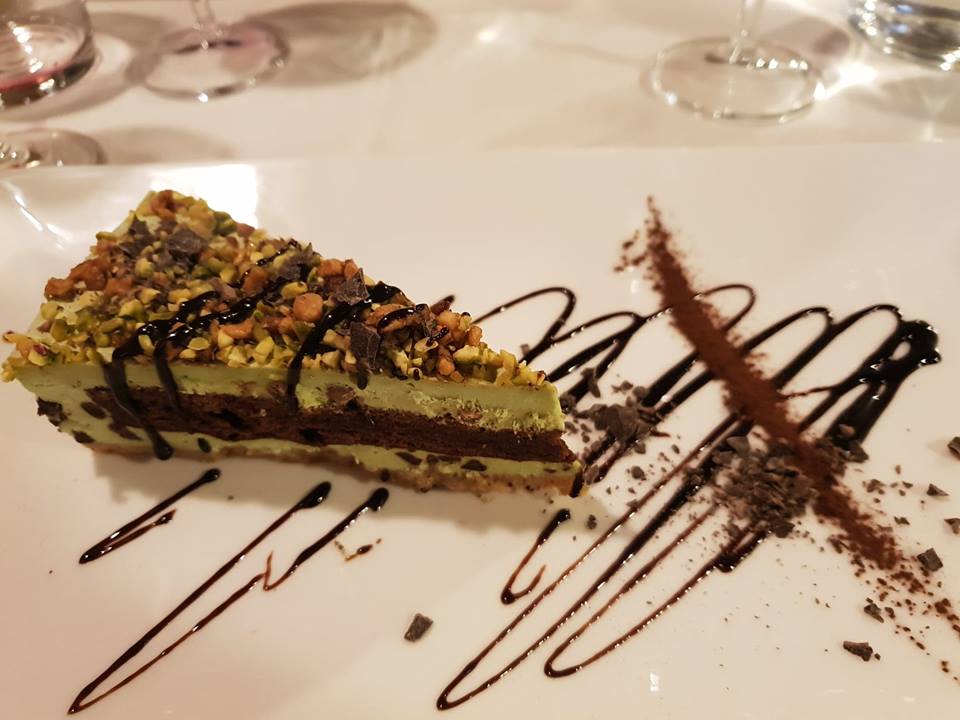 Chocolate and Pistachio cheese cake