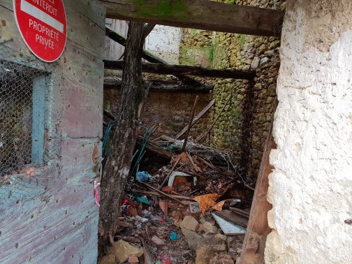 pile of rubble in ruin