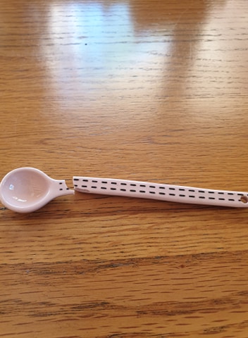 Broken spoon